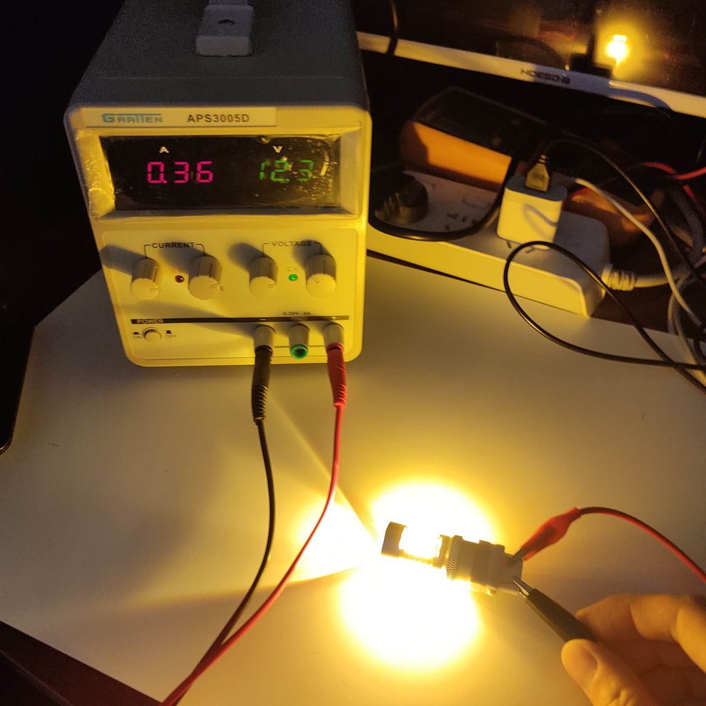 2Pcs 3157 T20 7443 W21/5W W21W LED Canbus Switchback Bulbs For Car DRL Turn Signal Lights Dual Color White and Amber 12V